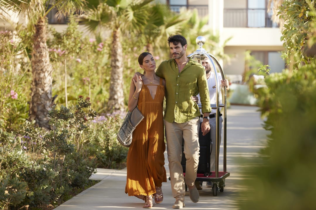 Gartenanlage Asterion Suites & Spa - Designed for adults
