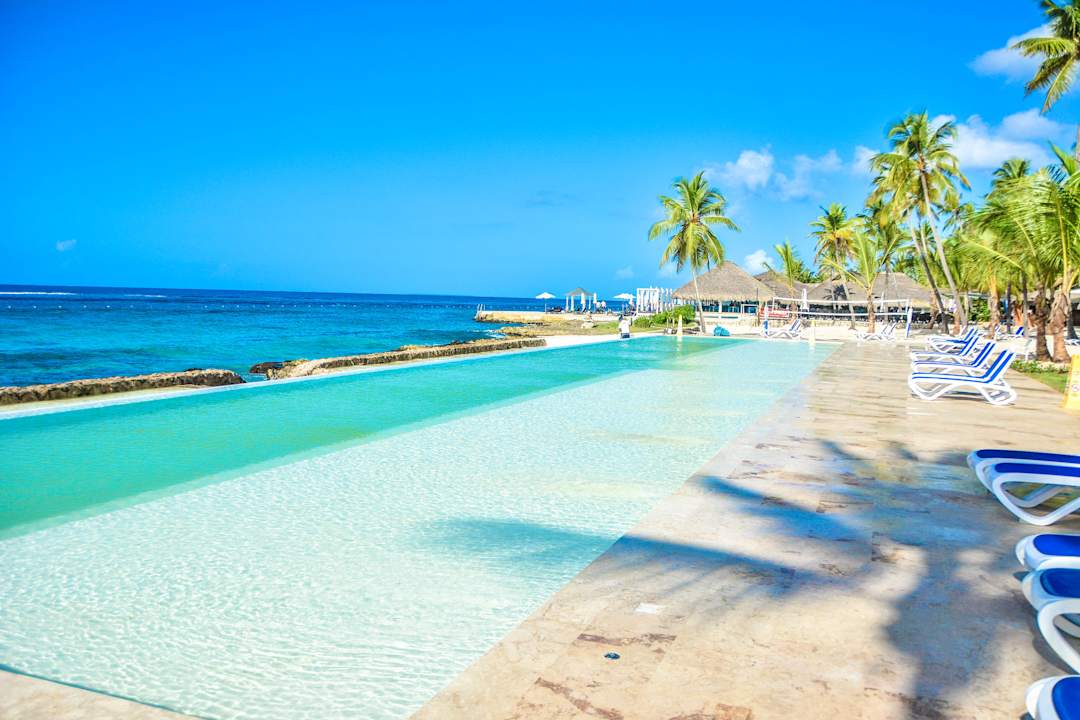 Pool Hotel Viva Dominicus Beach by Wyndham - All Inclusive Resort