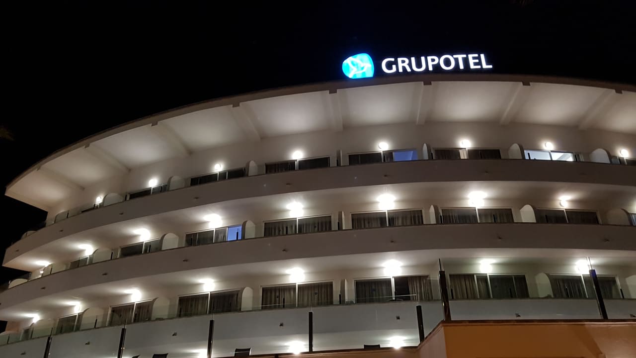 Außenansicht Grupotel Acapulco Playa - Adults Only