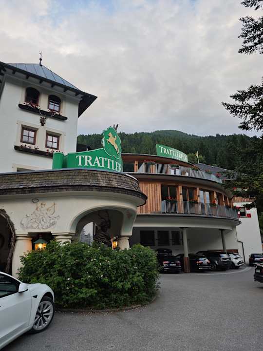 Außenansicht Hotel GUT Trattlerhof & Chalets