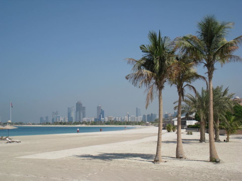 Strandbereich vor dem Hotel Emirates Palace Mandarin Oriental