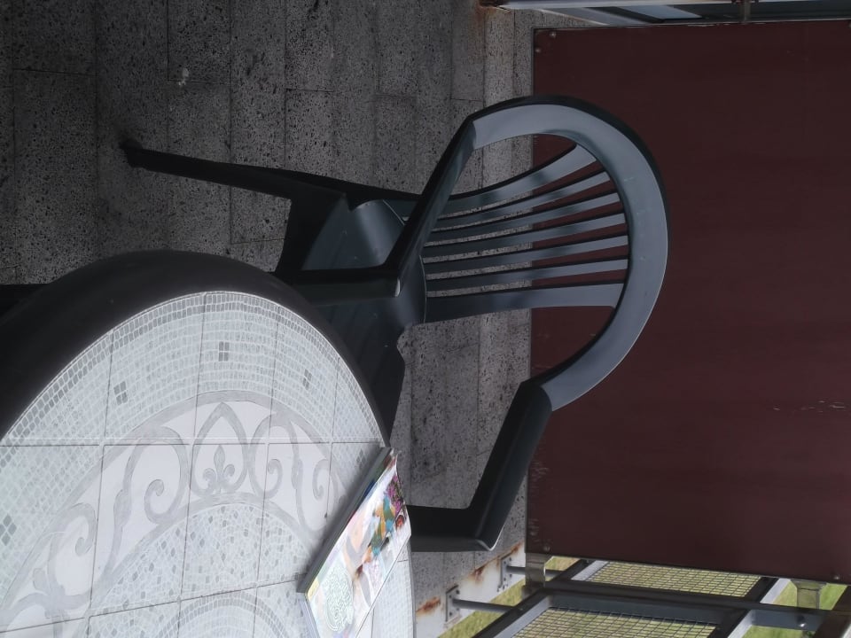 Tolle Balkan, Geländer rostig Hotel Colombo