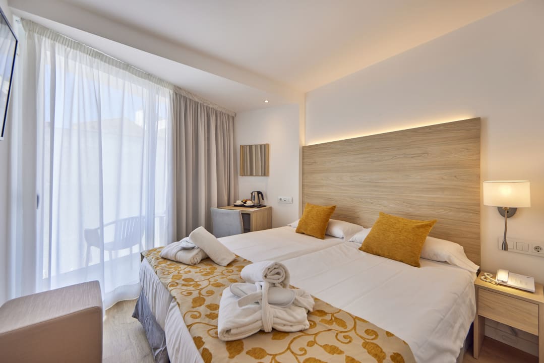 Zimmer Hotel Ilusion Moreyó