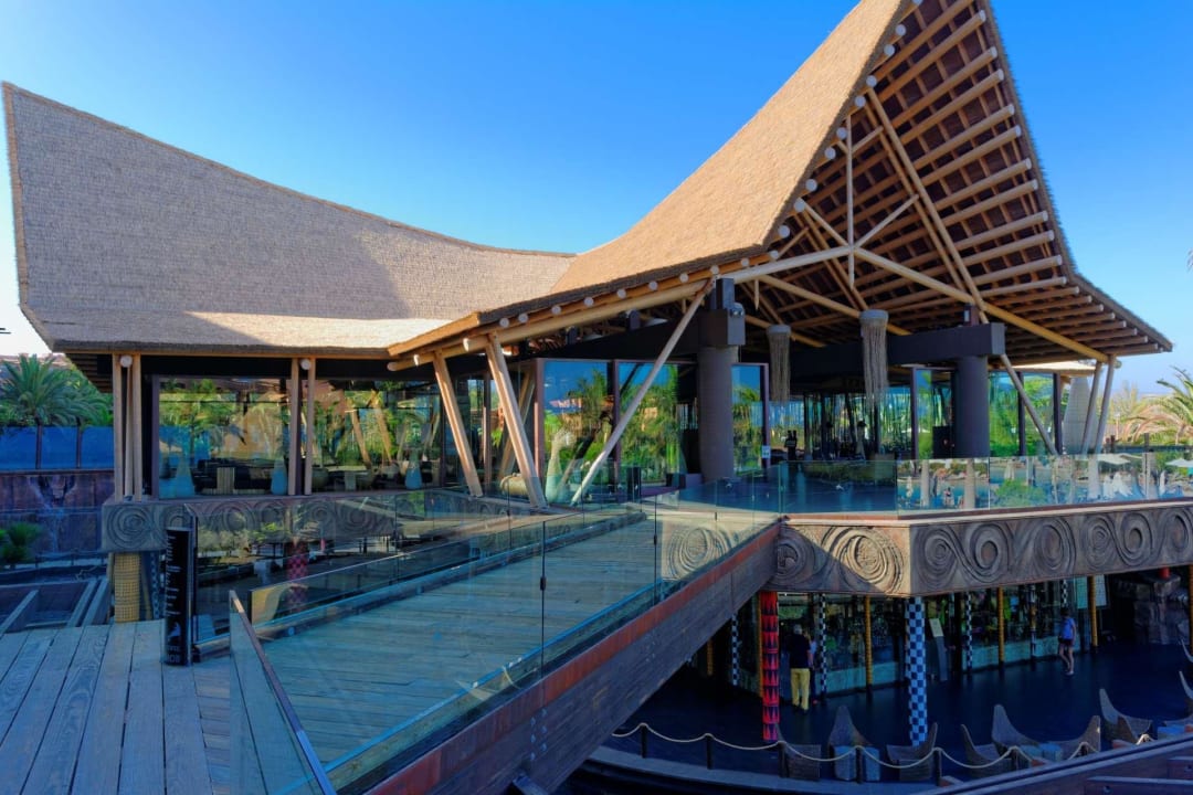 Aussenansicht Bar Lopesan Baobab Resort