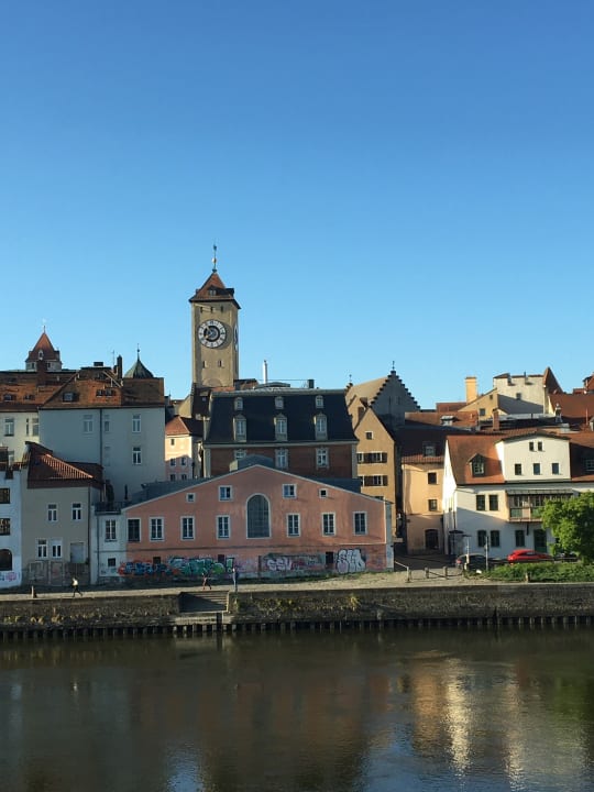 Ausblick Sorat Insel Hotel Regensburg