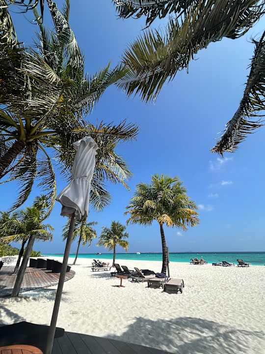 Strand Kuredu Island Resort & Spa