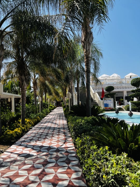 Gartenanlage Royal Taj Mahal Hotel