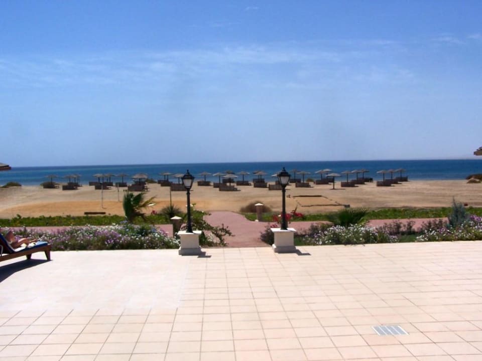 Blick vom Pool Lahami Bay Beach Resort