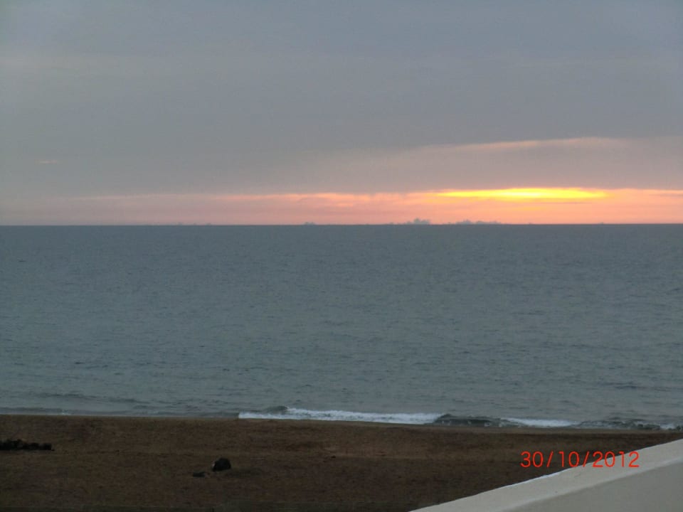 Blick vom Balkon - Sonnenaufgang Hotel Las Costas