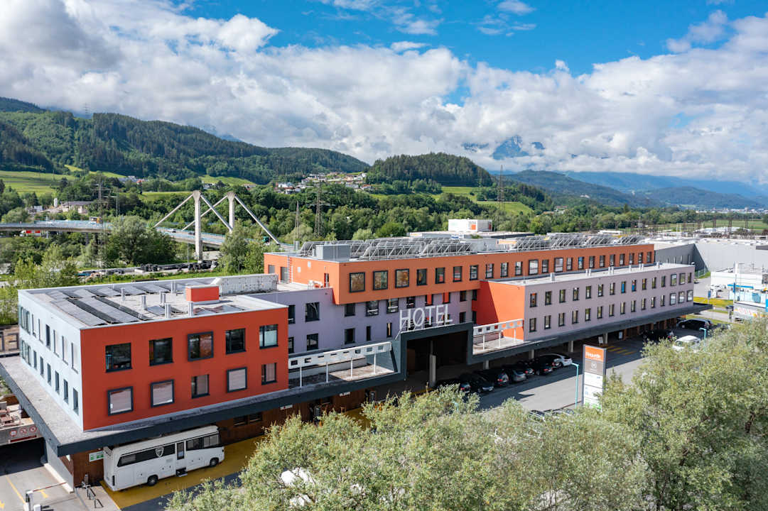 Außenansicht Hwest Hotel Hall