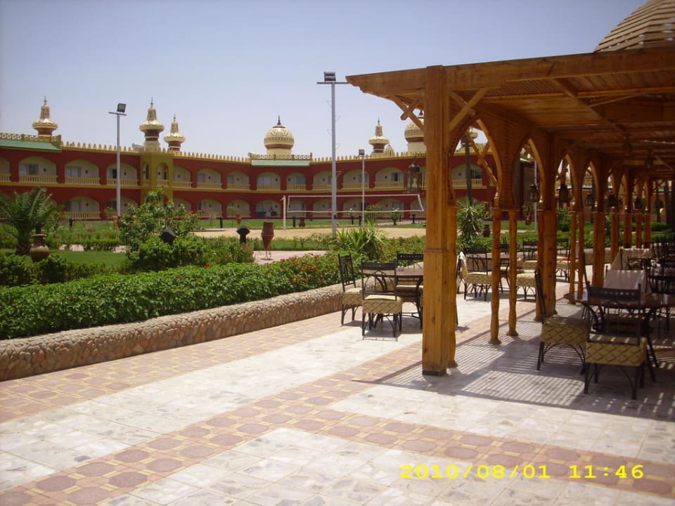 Der Neubau vom Hauptpool aus Pickalbatros Alf Leila Wa Leila Resort - Neverland Hurghada