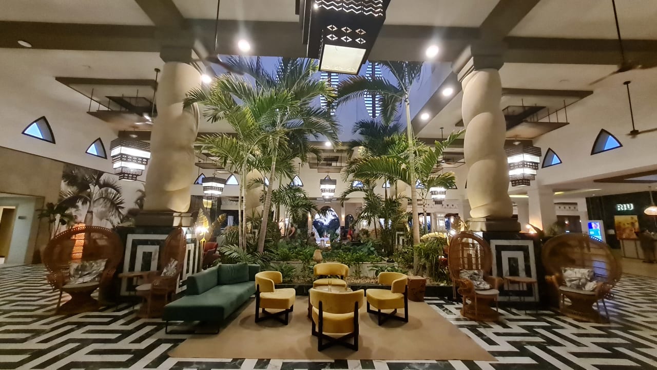 Lobby Hotel Riu Karamboa