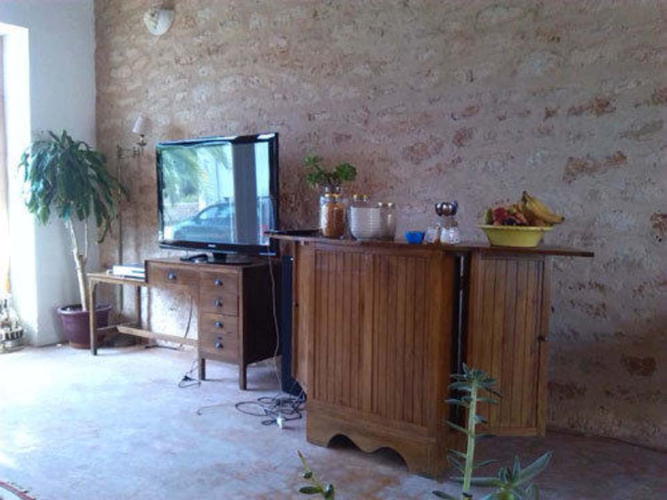 Frühstücksraum und Wohnzimmer Guesthouse Las Cicadas