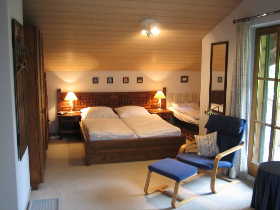 Doppelbett im Studio Haus Osterried