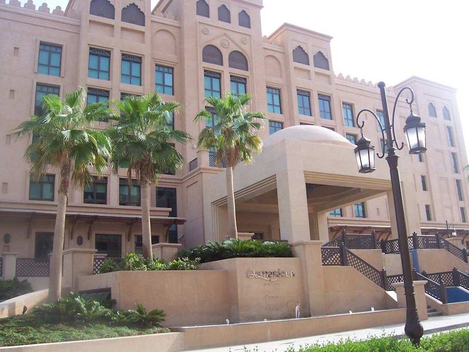 Blick auf Eingang Hotel Boulevard, Autograph Collection