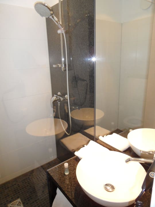 Badezimmer Motel One Berlin-Bellevue