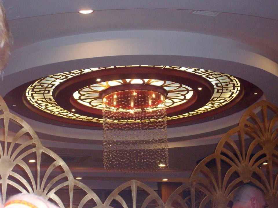 Leuchter  im Speisesaal Siam Elegance Hotels & Spa