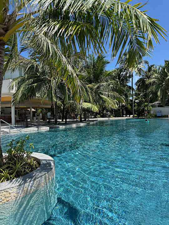 Pool OBLU SELECT at Sangeli Island