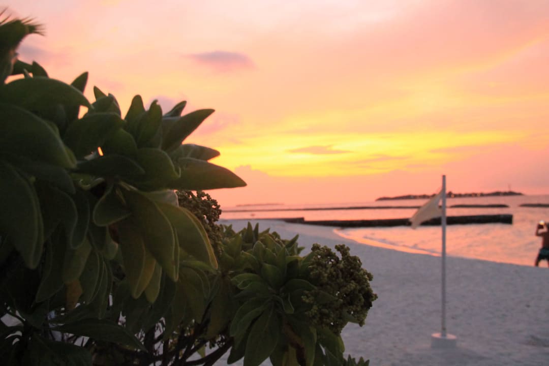 Sonnenuntergang von unserem Bungi Adaaran Select Meedhupparu Island Resort - Premium All Inclusive