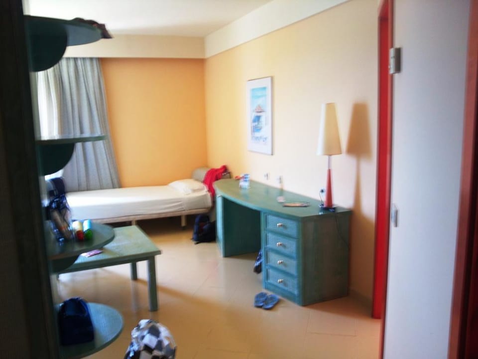 Wohnzimmer mit Bett für Tochter SBH Costa Calma Beach Resort