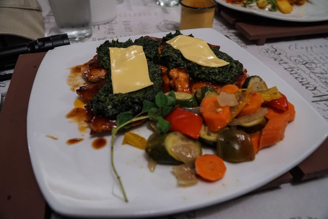 Essen im Camp-Restaurant Punda Maria Rest Camp