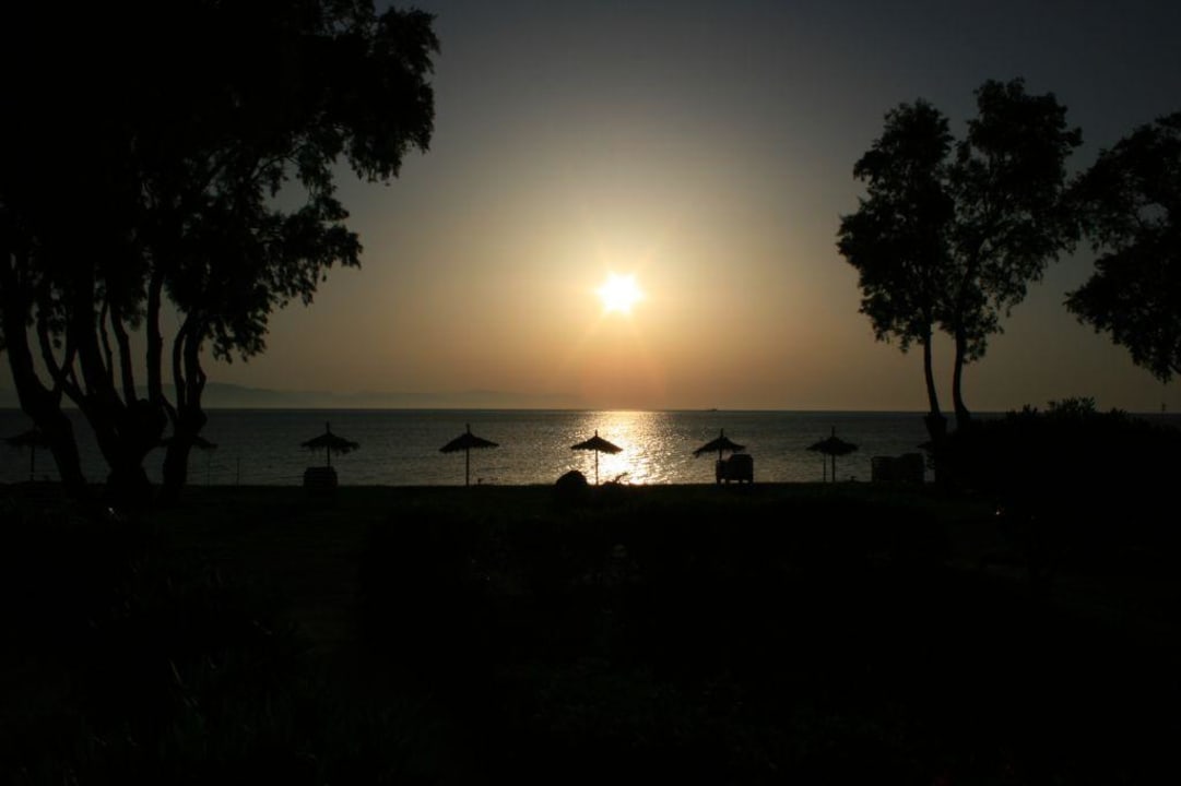 Sonnenaufgang vom Zimmer aus TUI BLUE Oceanis Beach and Spa Resort