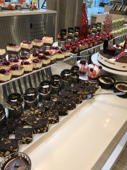 Gastro The Sense Deluxe Hotel