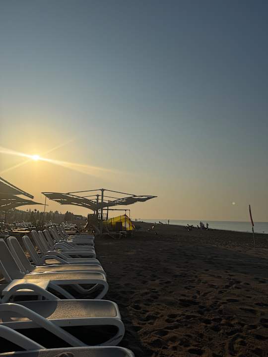 Strand Adalya Elite Lara