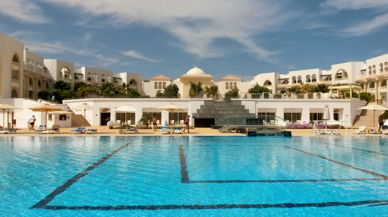 Pool to back of Hotel Old Palace Resort