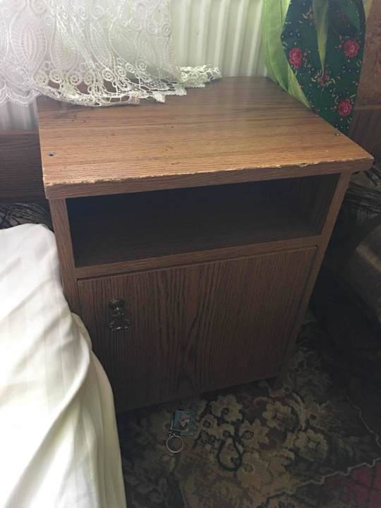 Szafka nocna bez lampki Dom Wczasowy U Aniołka