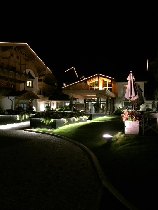 Außenansicht Naturhotel Forsthofgut