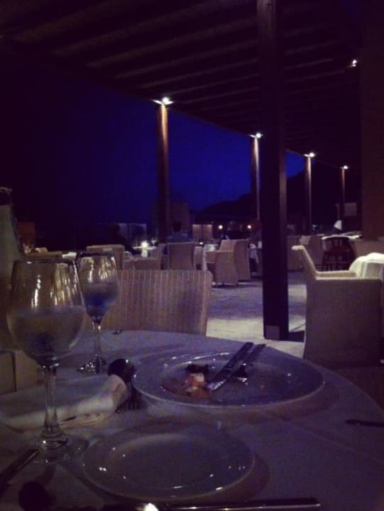 Restaurantterrasse am Abend  Atlantica Belvedere Resort