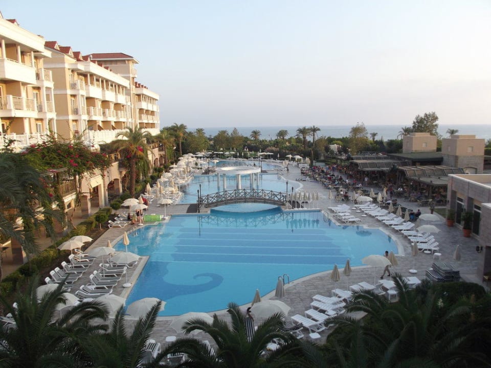 Pool am Tage Trendy Aspendos Beach Hotel