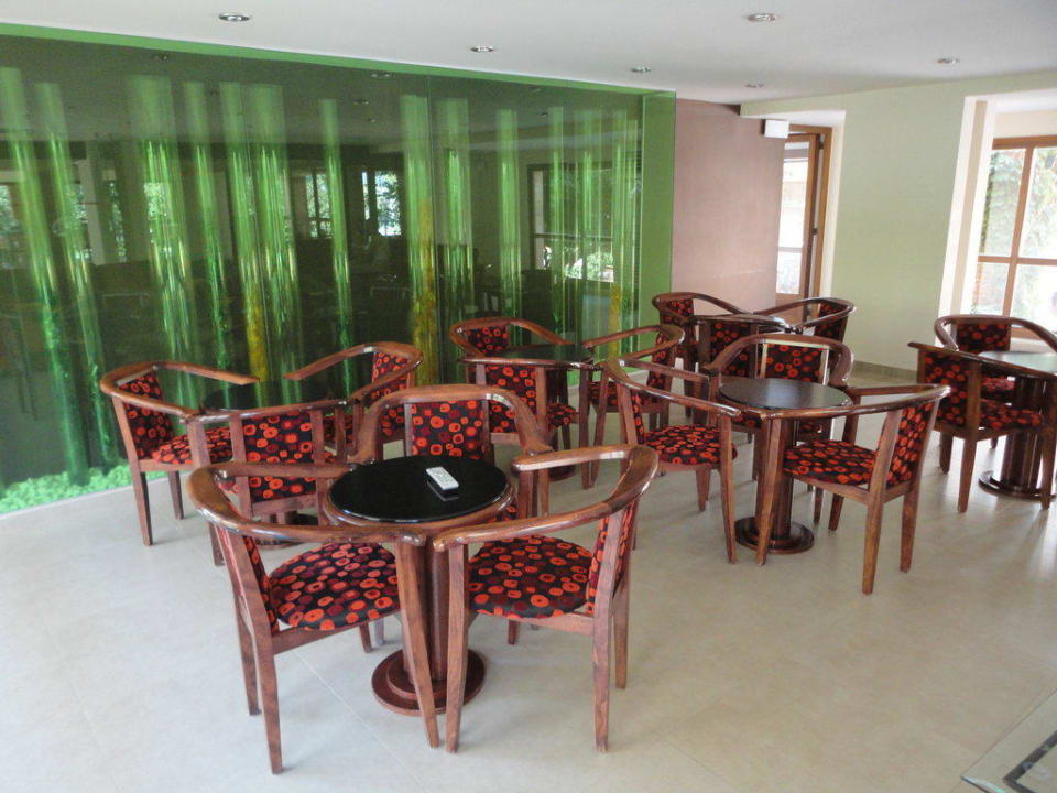 Hotel w wewnątrz Atrium Ambiance Hotel