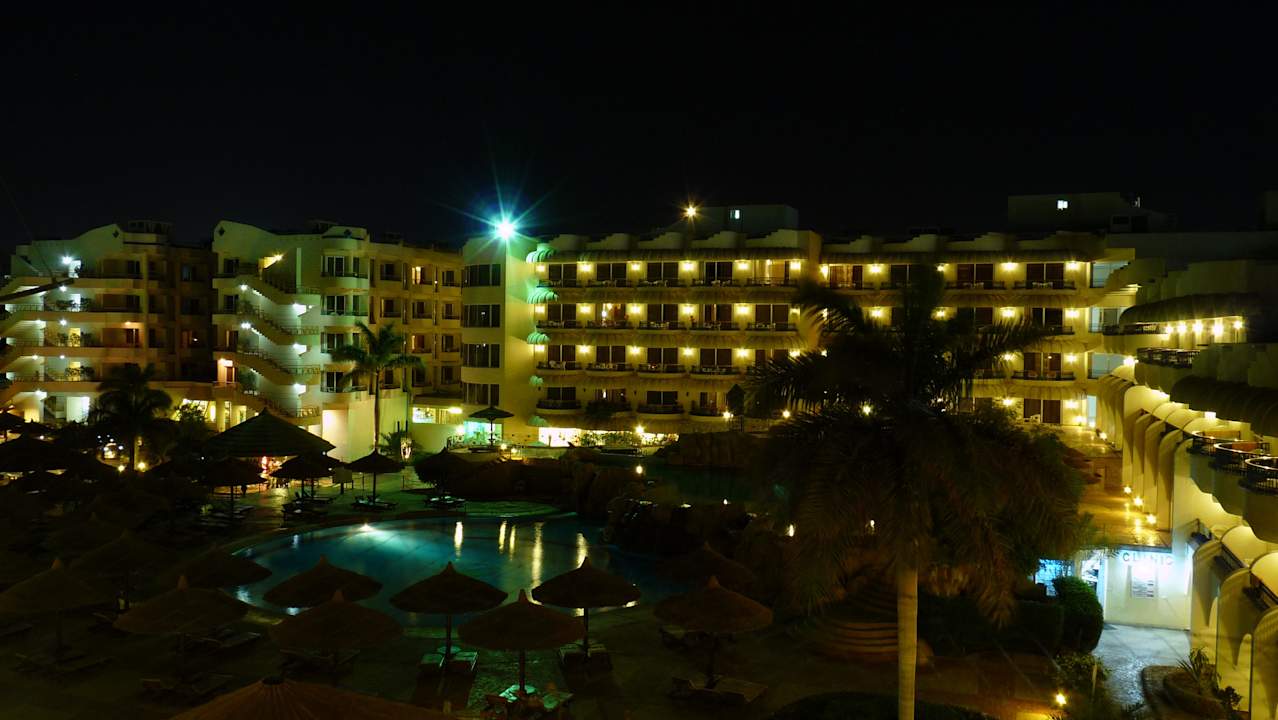 Noční pohled Seagull Beach Resort