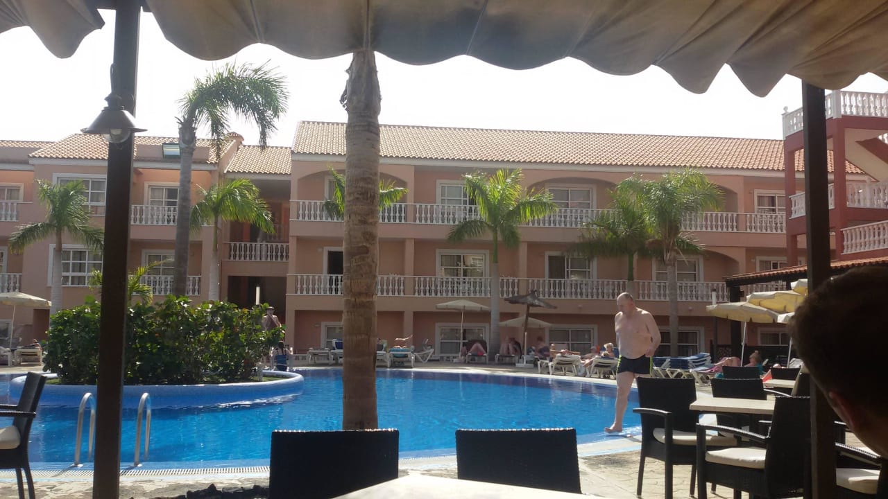 Blick von der Poolbar Hotel El Duque