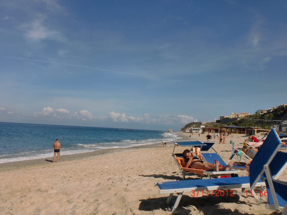 Strand mit tollen Aussichten Aldiana Club Rocca Nettuno Calabria