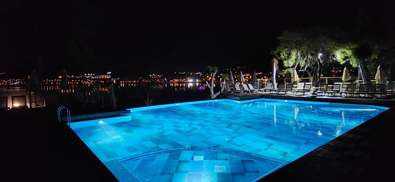 Pool Long Beach Club Nature