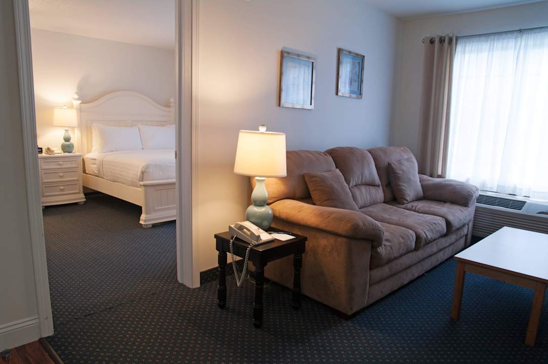 Queen Suite with Lake View Charlevoix Inn & Suites, SureStay Collection by Best Western