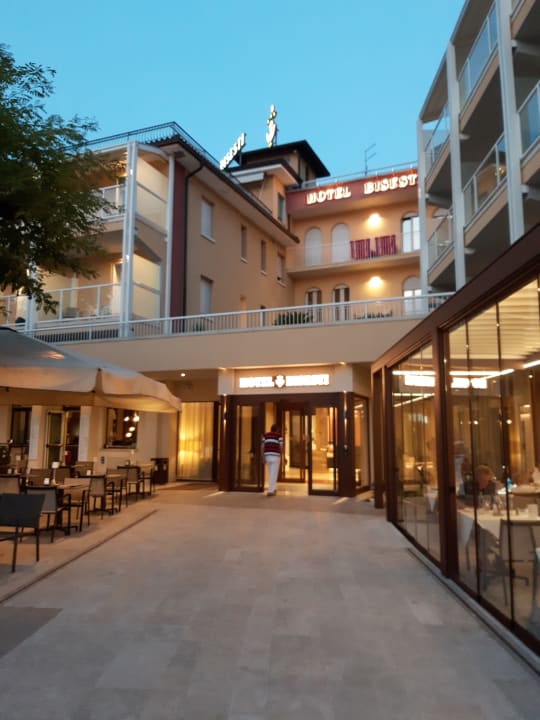 Außenansicht Hotel Bisesti