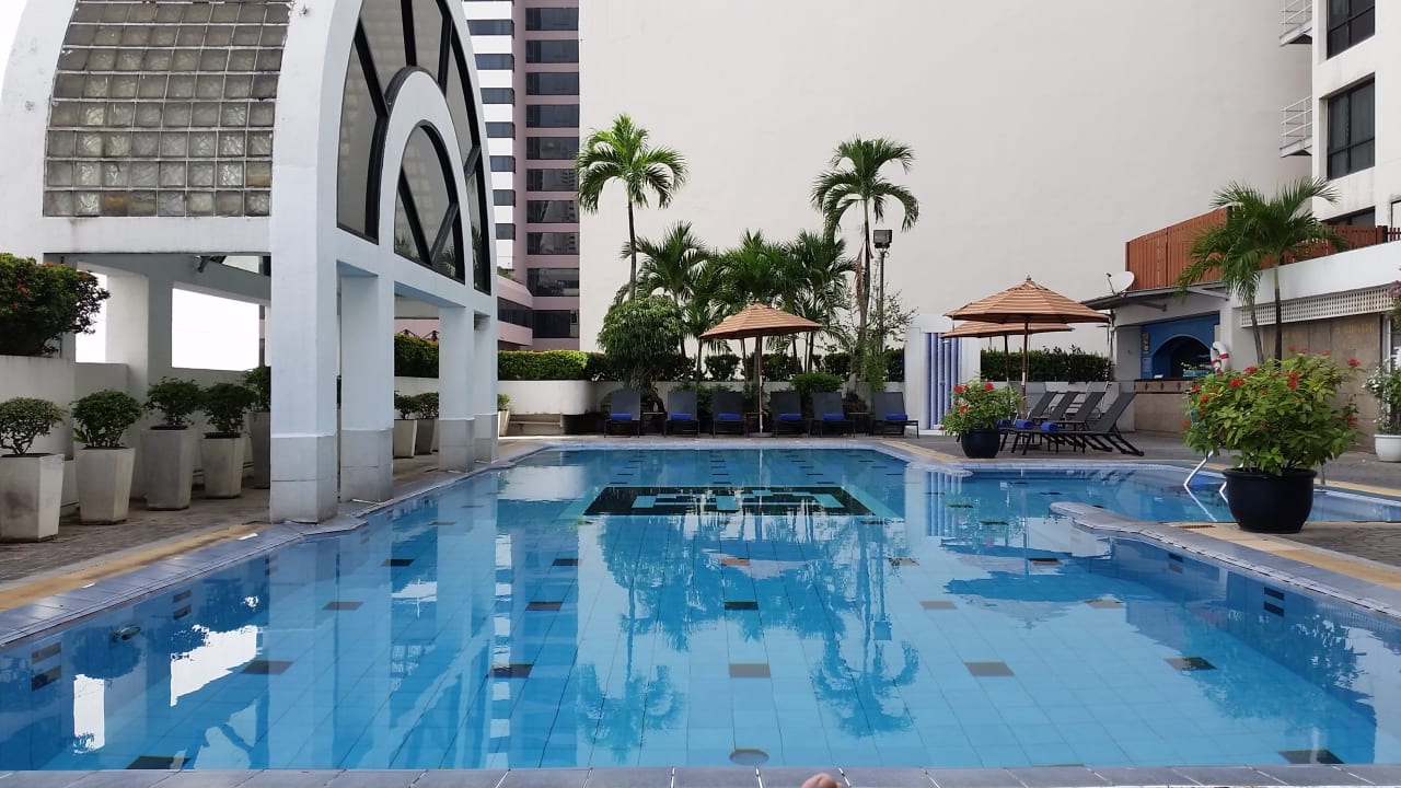 Pool BelAire Bangkok