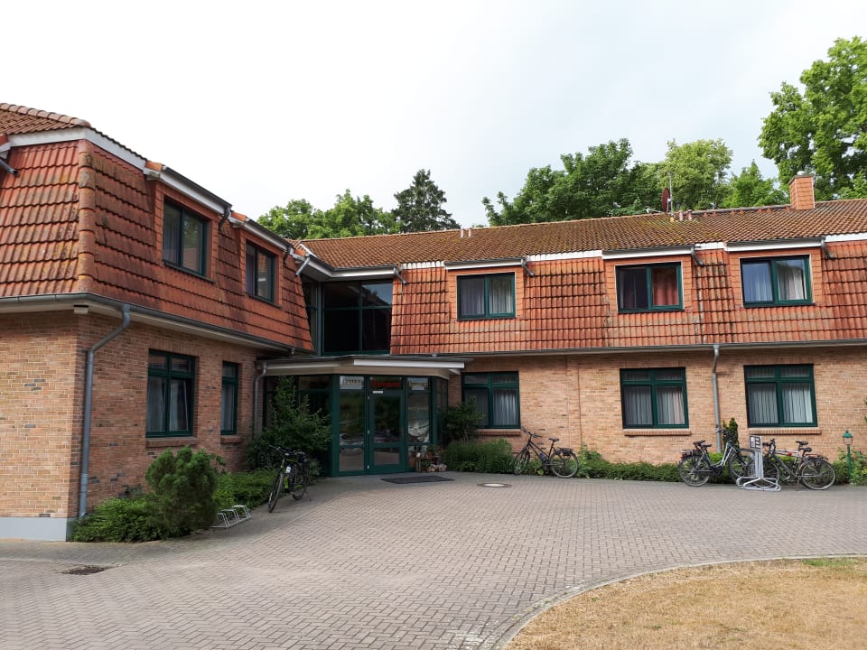 Außenansicht Nationalparkhotel Kranichrast