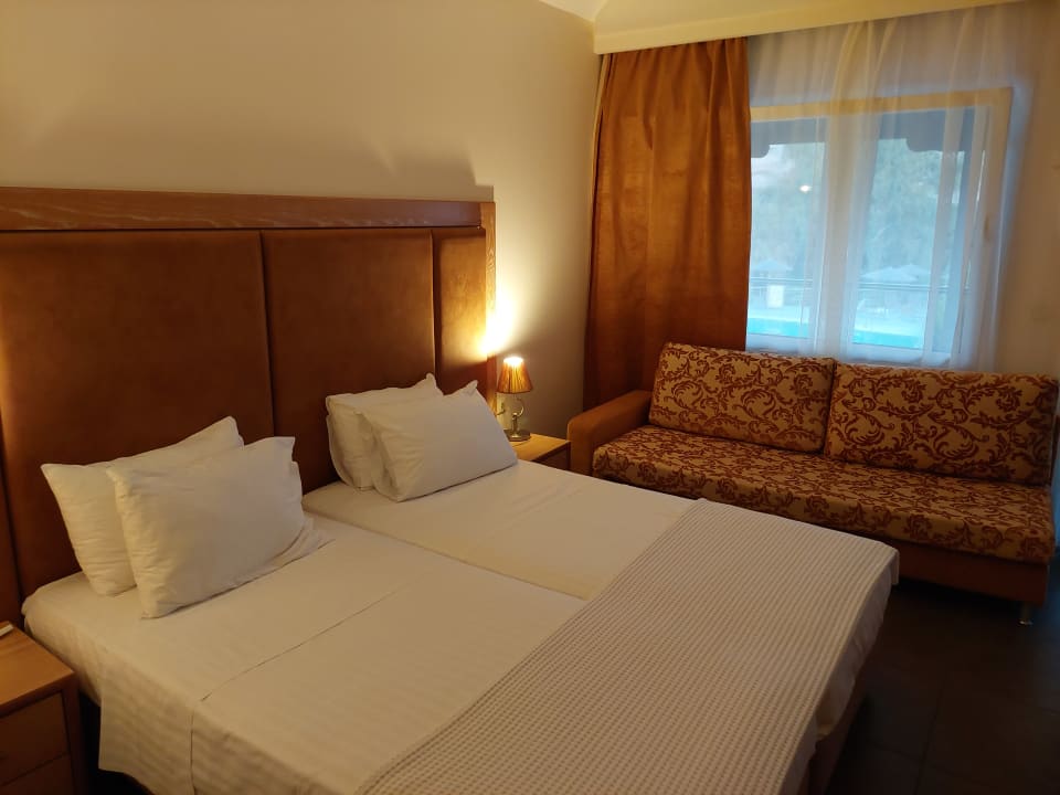 Zimmer Alexandros Palace