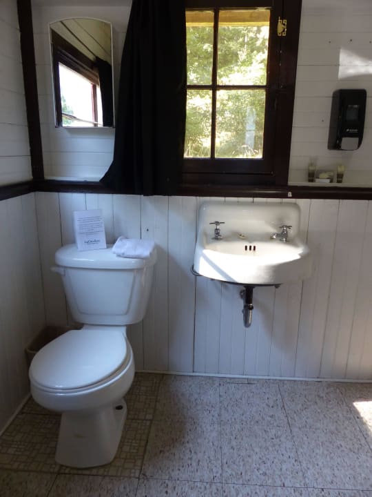 Badezimmer Cabin 6 Log Cabin Resort