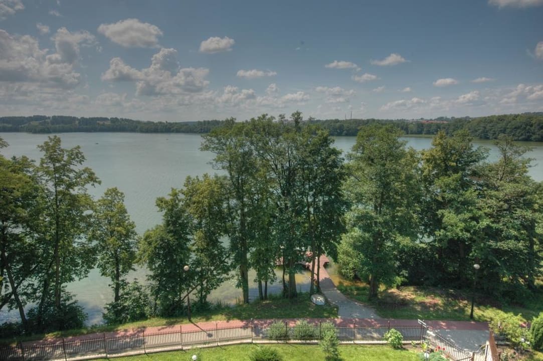 Widok z okna Hotel Mazuria