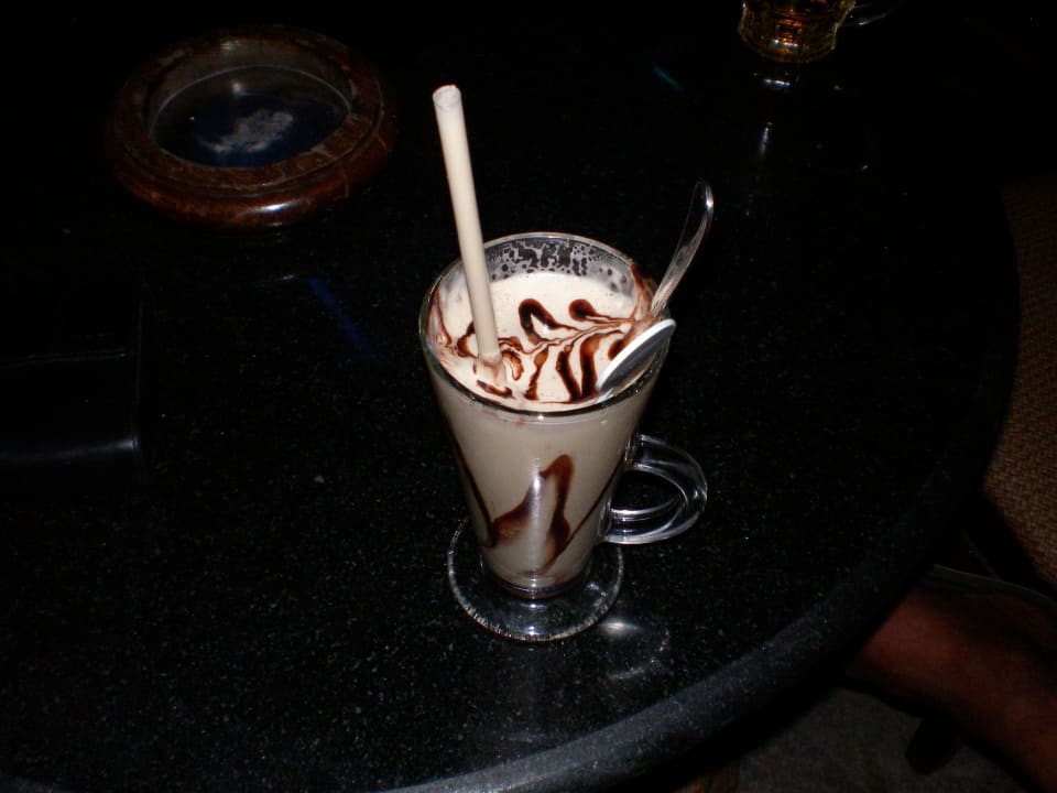 Ahmeds bester Eiskaffee Pickalbatros Alf Leila Wa Leila Resort - Neverland Hurghada