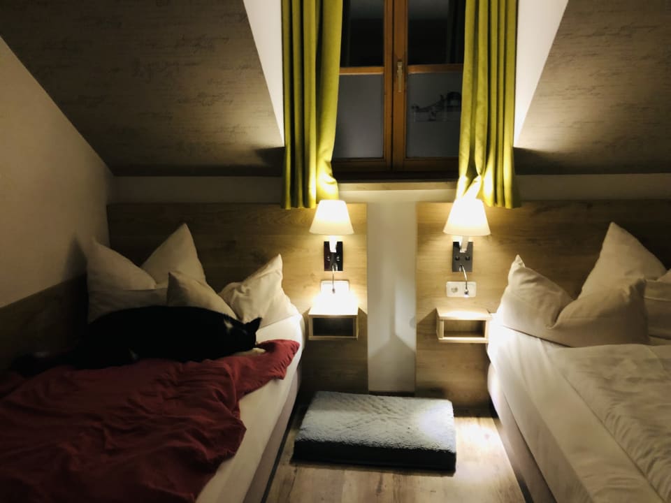 Zimmer Zur Post Kümmersbruck - Hotel & Restaurant