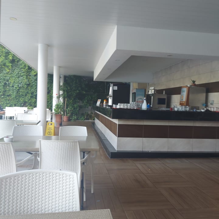 Gastro Palm World Side Resort & Spa