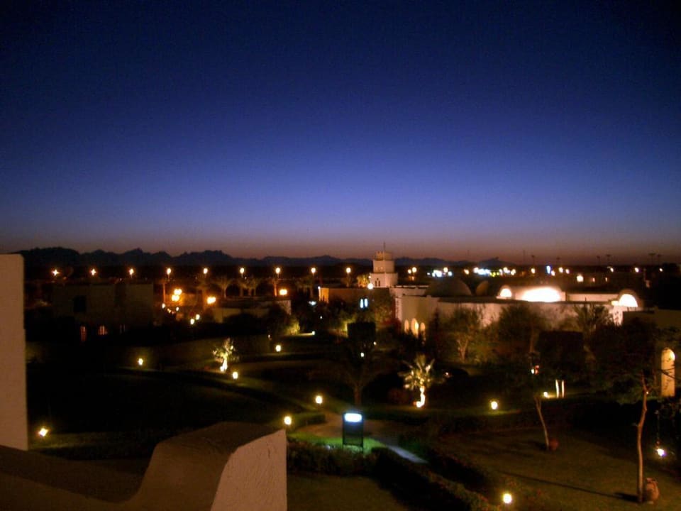 Nachtbild Hotel Mercure Hurghada
