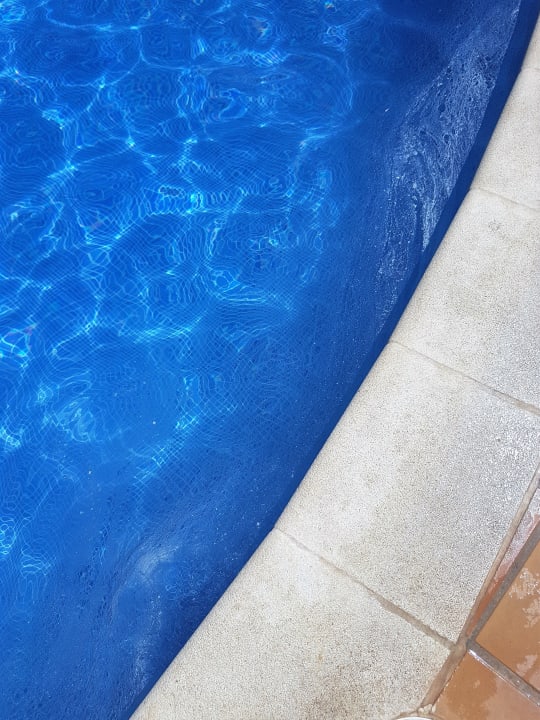 Pool FERGUS Style Bahamas